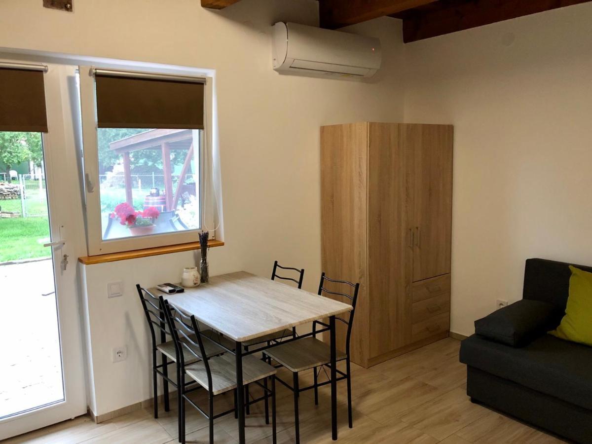 Lena Vendeghaz Hotell Balatonberény Exteriör bild